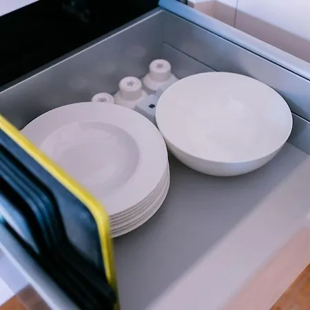 Luxus-wohnung, 2 Terrassen, Zentral, Parkplatz Apartmán